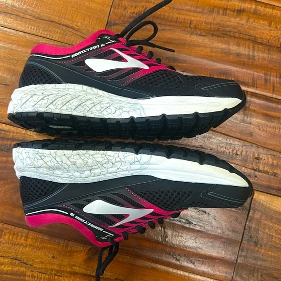 EUC BROOKS ADDICTION 13 - Picture 4 of 6